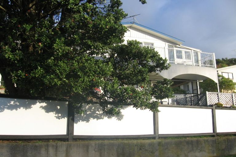 Photo of property in 80 Fyvie Avenue, Tawa, Wellington, 5028