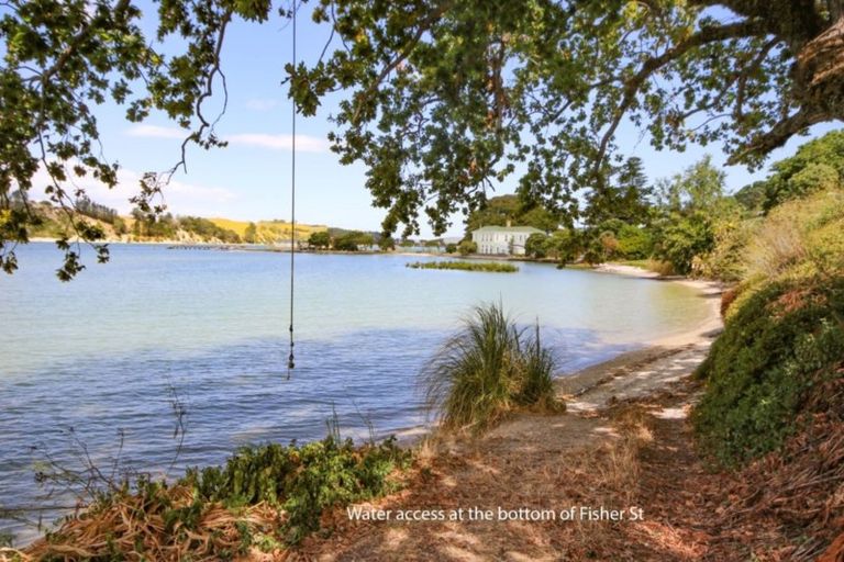 Photo of property in 6 Bonham Street, Pahi, Paparoa, 0571