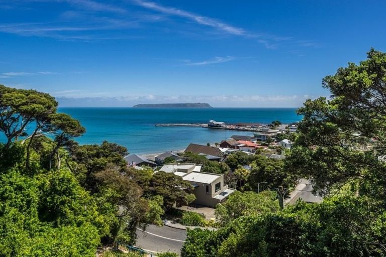 Photo of property in 150 Motuhara Road, Plimmerton, Porirua, 5026