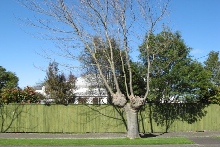 Photo of property in 27 Bond Street, Marton, 4710