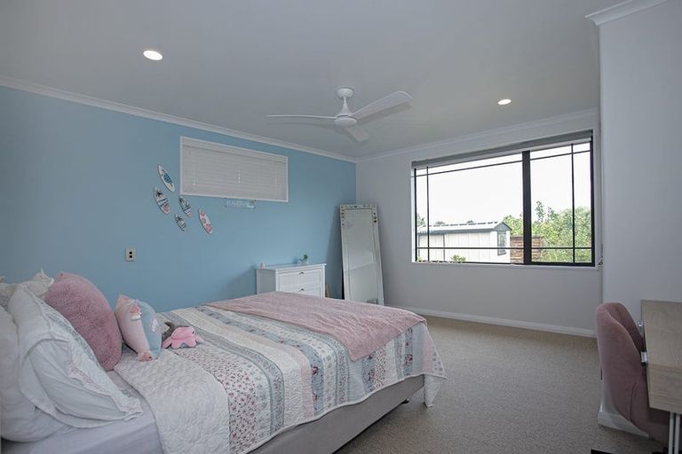 Photo of property in 35 Honeysuckle Lane, Ohauiti, Tauranga, 3112