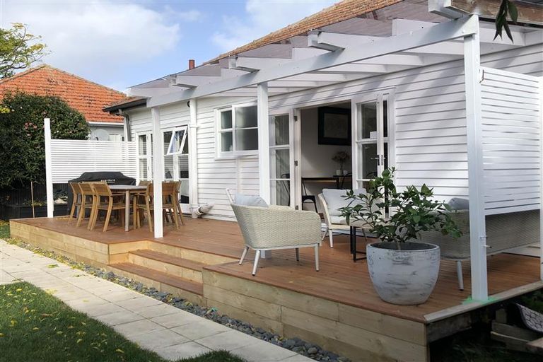 Photo of property in 49 Alverston Street, Waterview, Auckland, 1026