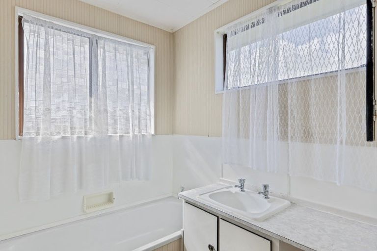 Photo of property in 24 Sole Avenue, Bell Block, New Plymouth, 4312