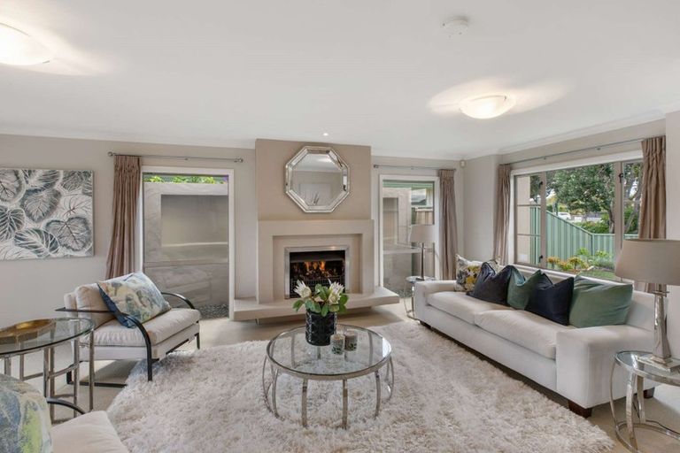 Photo of property in 3 Wayne Francis Drive, East Tamaki, Auckland, 2016