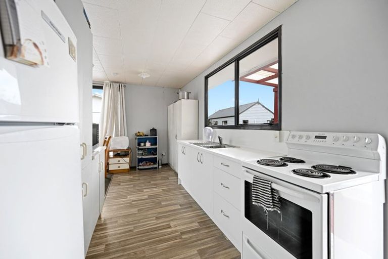 Photo of property in 15 Garland Drive, St Andrews, Hamilton, 3200