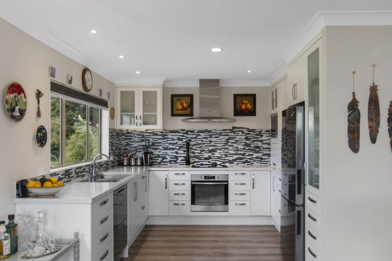 Photo of property in 3 Myrtle Drive, Omokoroa, 3114