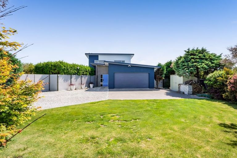 Photo of property in 475 Manawapou Road, Hawera, 4672