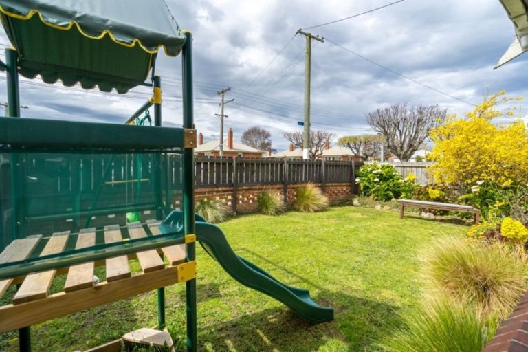 Photo of property in 19 Kirkcaldy Street, South Dunedin, Dunedin, 9012