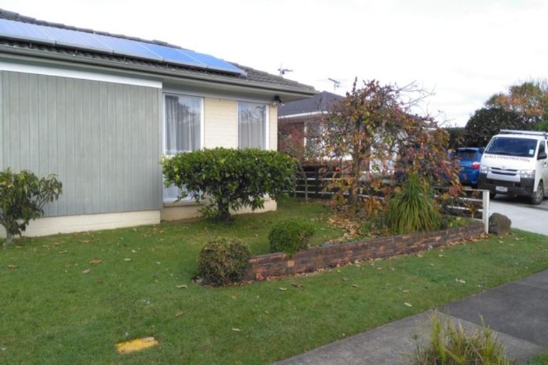 Photo of property in 6 Wells Road, Bucklands Beach, Auckland, 2012