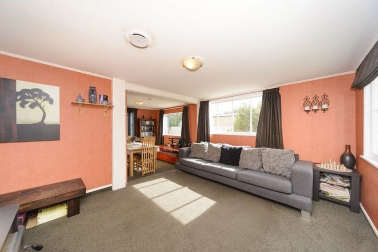 Photo of property in 12 Grey Street, Marton, 4710