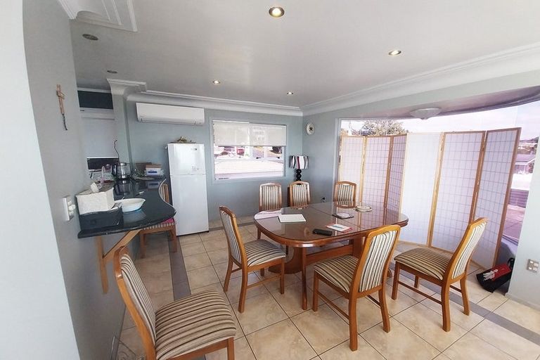 Photo of property in 2/65 Castor Bay Road, Castor Bay, Auckland, 0620