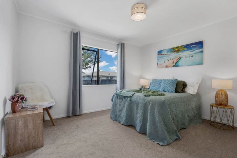 Photo of property in 1/17 Kent Road, Manurewa, Auckland, 2102