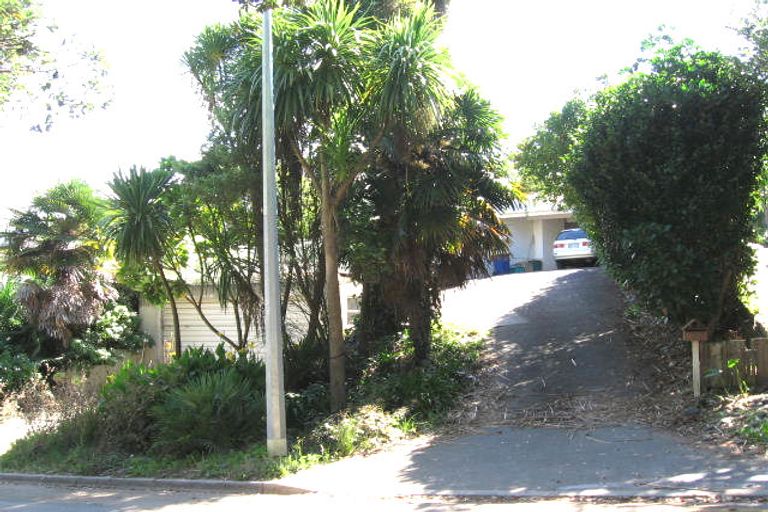 Photo of property in 53 Rock Isle Road, Torbay, Auckland, 0630