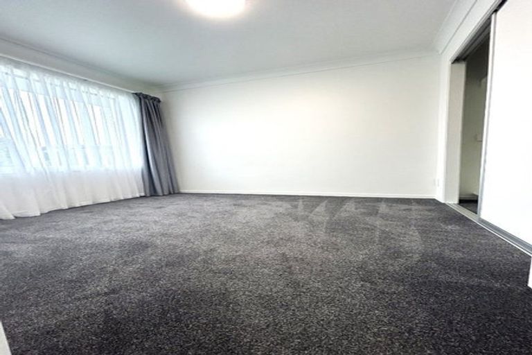Photo of property in 17b Highlight Parade, Te Atatu South, Auckland, 0610