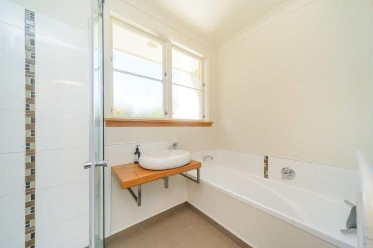 Photo of property in 41 Richmond Avenue, Takaro, Palmerston North, 4410