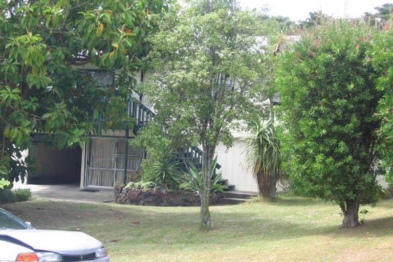 Photo of property in 1/9 Kathleen Street, Totara Vale, Auckland, 0627
