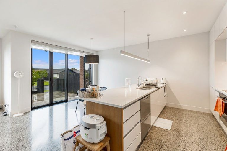 Photo of property in 107 Buckley Avenue, Hobsonville, Auckland, 0616