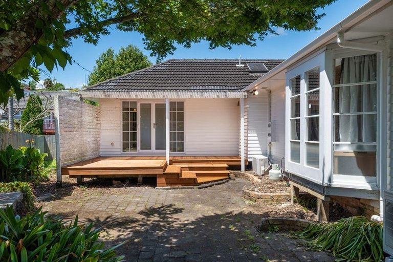Photo of property in 54 Eban Avenue, Hillcrest, Auckland, 0627