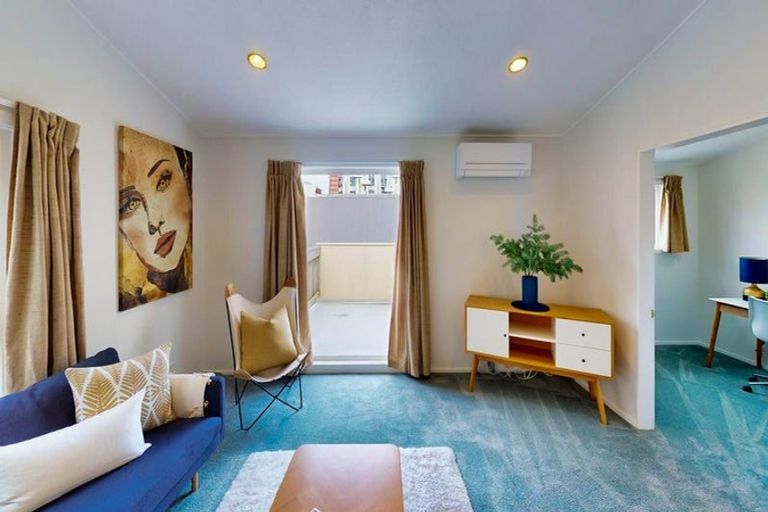 Photo of property in 4a Macdonald Crescent, Te Aro, Wellington, 6011