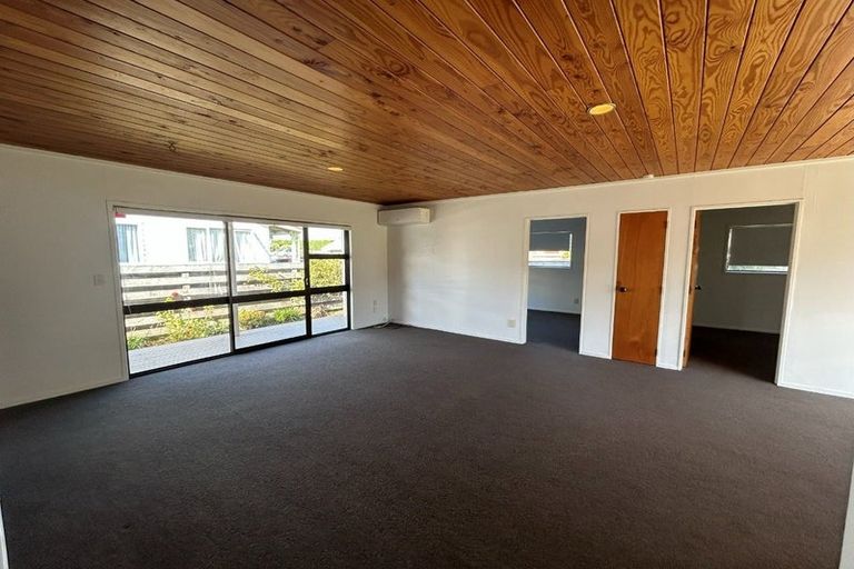 Photo of property in 30 Percy Road, Papamoa Beach, Papamoa, 3118