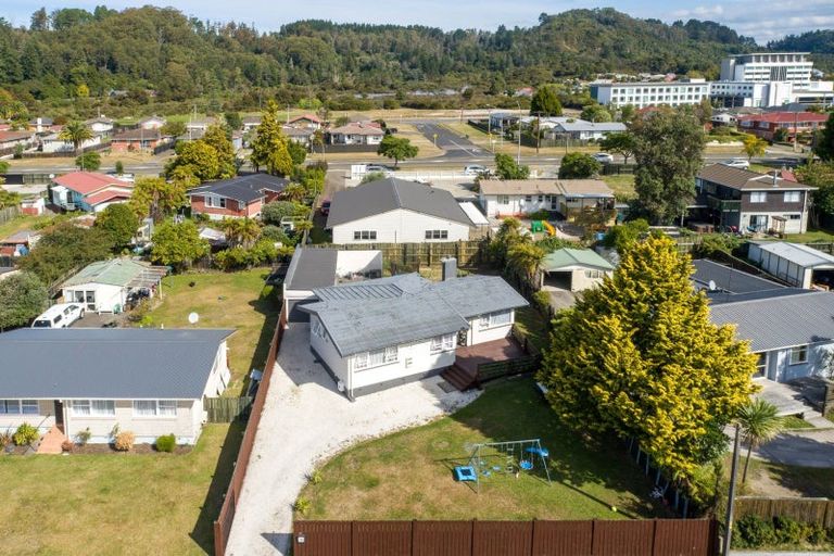Photo of property in 35 Mckee Avenue, Fenton Park, Rotorua, 3010