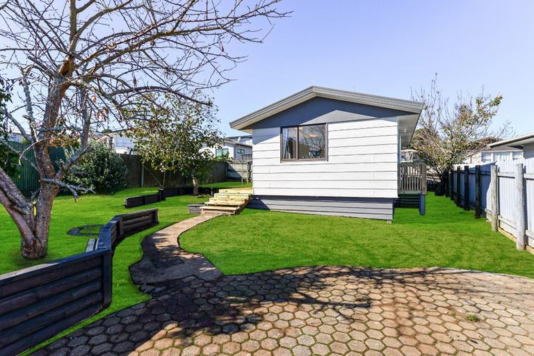 Photo of property in 9a Maynard Place, Temple View, Hamilton, 3218