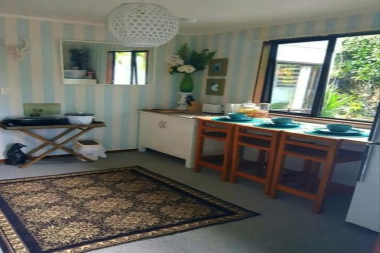 Photo of property in 2 Epping Place, Richmond Heights, Taupo, 3330