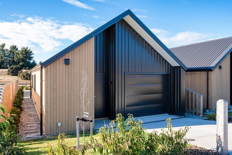 Photo of property in Northlake, 40 Malvern Road, Wanaka, 9305