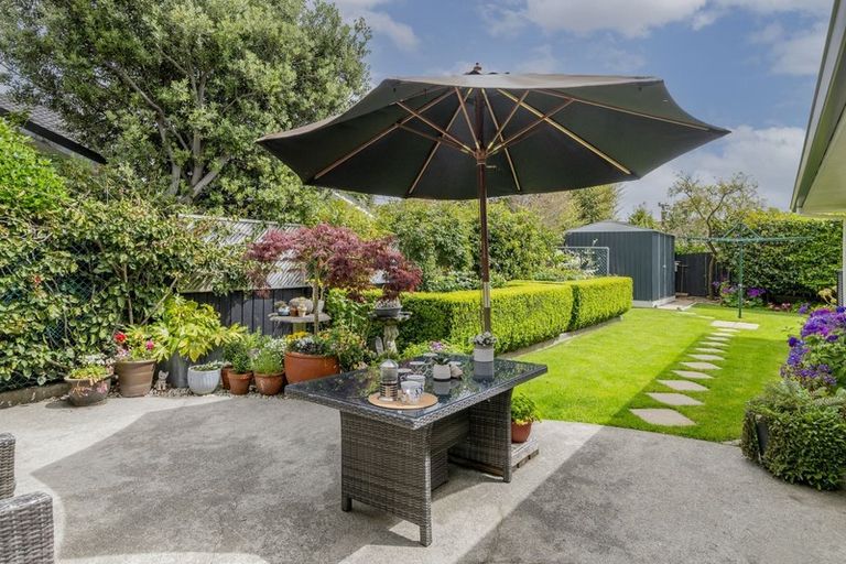 Photo of property in 22 Awanui Drive, Waikanae, 5036