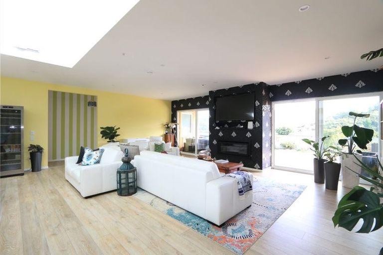 Photo of property in 55 Ruthven Road, Wainuiomata, Lower Hutt, 5014