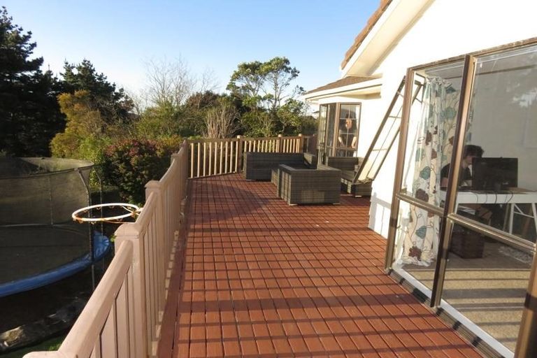 Photo of property in 9 Trinidad Crescent, Grenada Village, Wellington, 6037