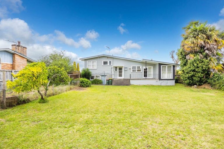 Photo of property in 16 Leeds Street, Silverdale, Hamilton, 3216