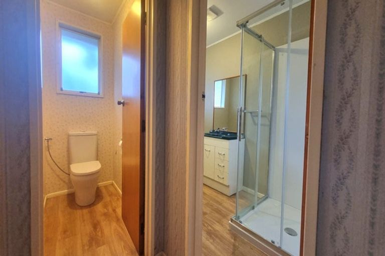 Photo of property in 18 Chums Road, Paraparaumu Beach, Paraparaumu, 5032