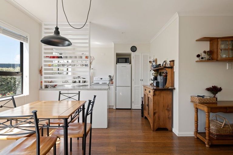 Photo of property in 2/134 Parkers Road, Tahunanui, Nelson, 7011