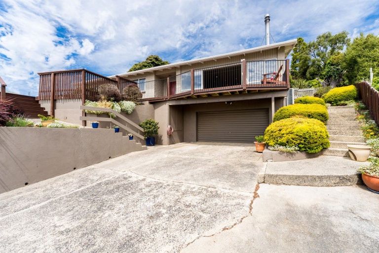 Photo of property in 54 Easther Crescent, Kew, Dunedin, 9012