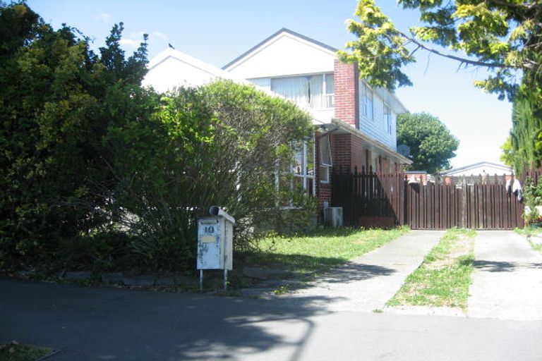 Photo of property in 10 Lochee Road, Upper Riccarton, Christchurch, 8041