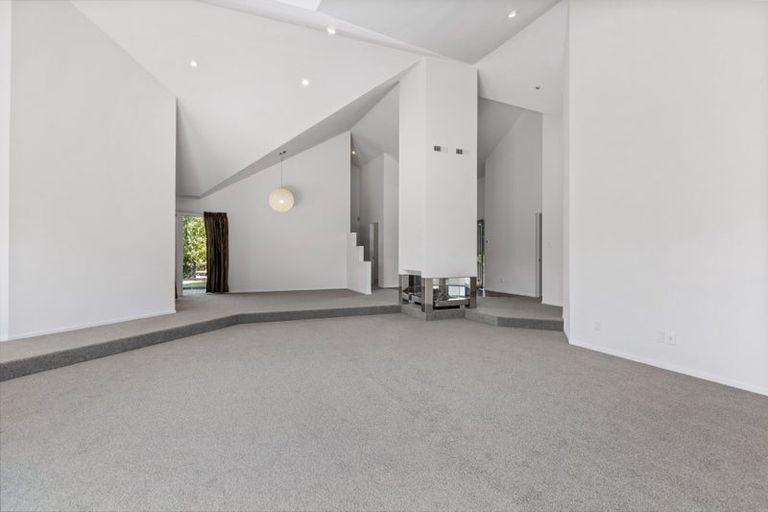 Photo of property in 296 Oaia Road, Muriwai, Waimauku, 0881