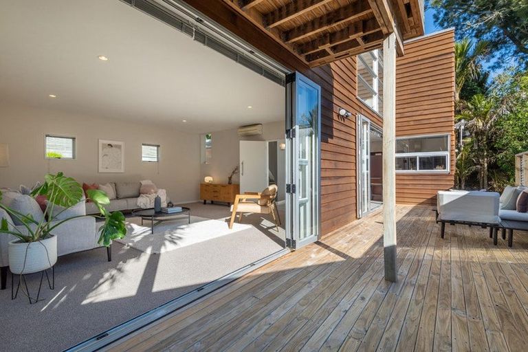 Photo of property in 6 Zion Road, Birkenhead, Auckland, 0626