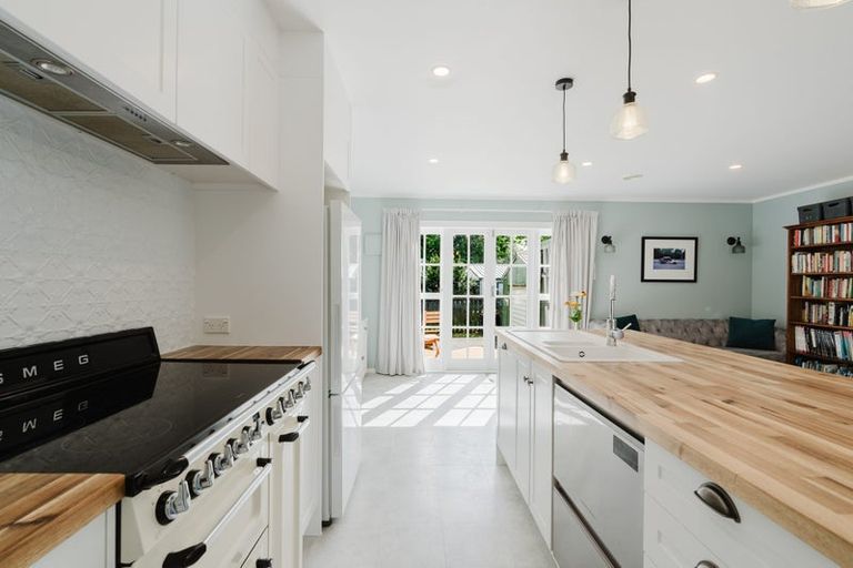 Photo of property in 46 Holland Road, Fairfield, Hamilton, 3214