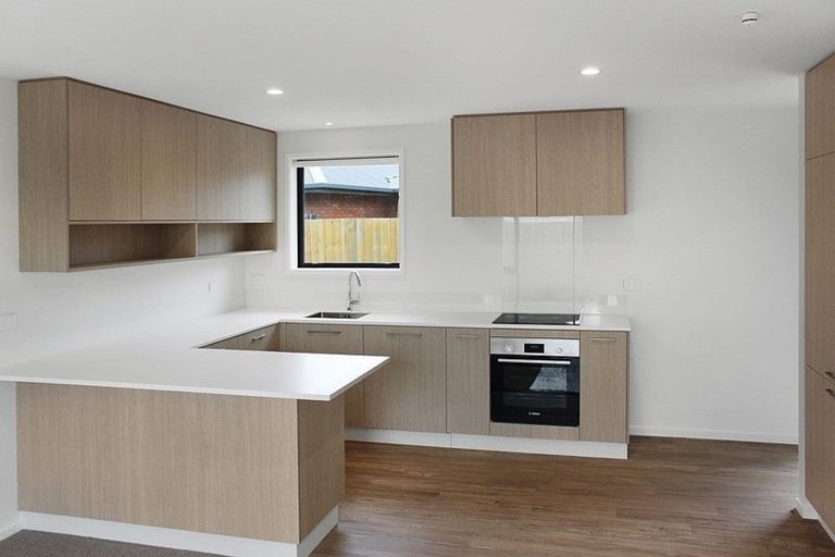 Photo of property in 5/43 Division Street, Riccarton, Christchurch, 8041