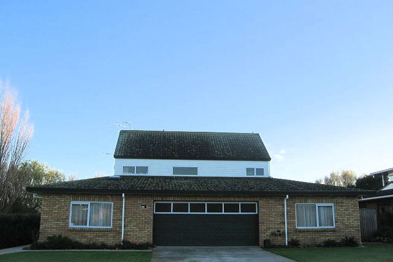 Photo of property in 25 Langdale Avenue, Paraparaumu, 5032