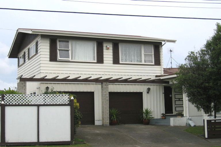 Photo of property in 35 Rosebank Avenue, Avalon, Lower Hutt, 5011