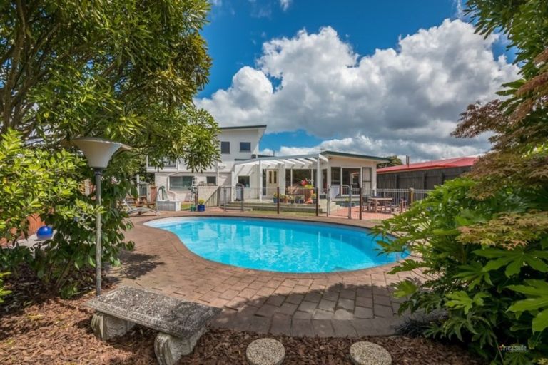 Photo of property in 12 Rosebank Avenue, Avalon, Lower Hutt, 5011