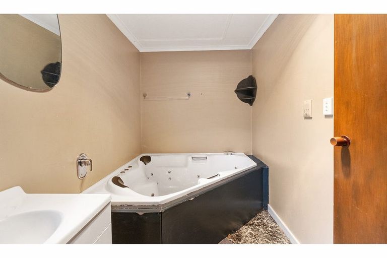 Photo of property in 94 Douglas Street, Highfield, Timaru, 7910