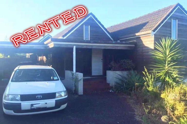 Photo of property in 118 Pupuke Road, Hillcrest, Auckland, 0627