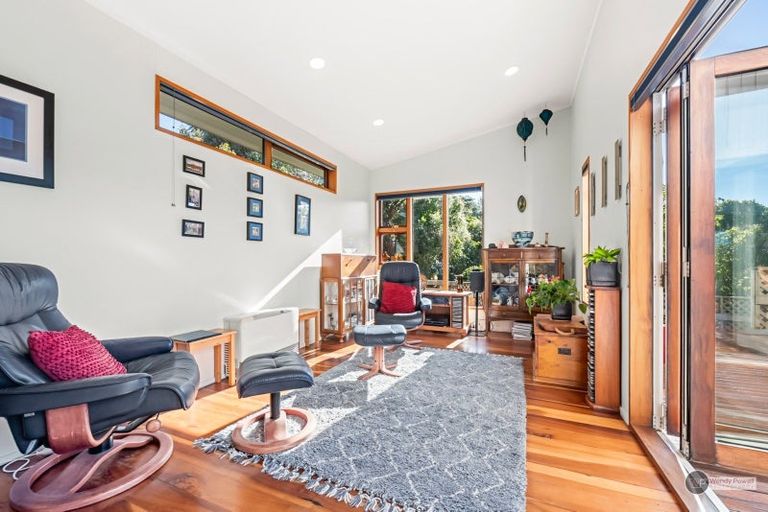 Photo of property in 65 Normandale Road, Normandale, Lower Hutt, 5010