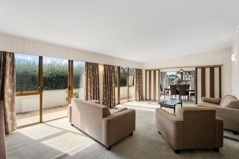 Photo of property in 1/24 Saltburn Road, Milford, Auckland, 0620