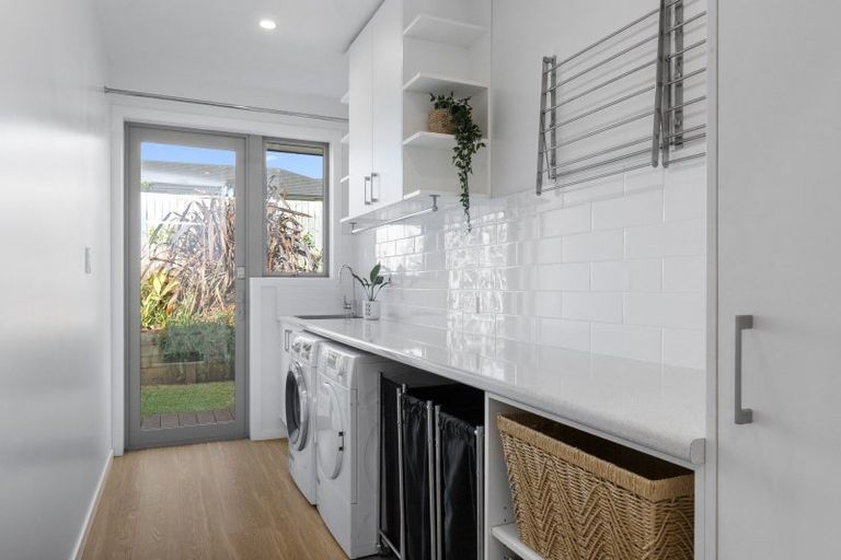 Photo of property in 8 Bernora Crescent, Bombay, 2675