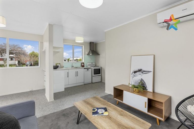 Photo of property in 15b Pencarrow Crescent, Wainuiomata, Lower Hutt, 5014