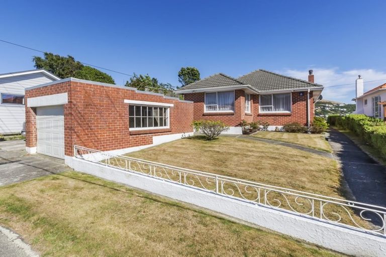 Photo of property in 48 Tarawera Road, Johnsonville, Wellington, 6037